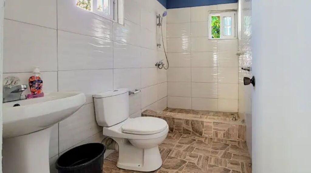 Photo of Bathroom in Laborie