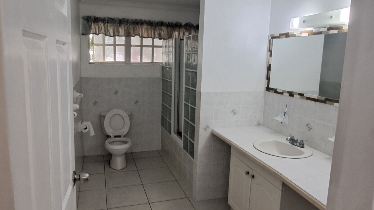Photo of Bathroom in Bonne Terre