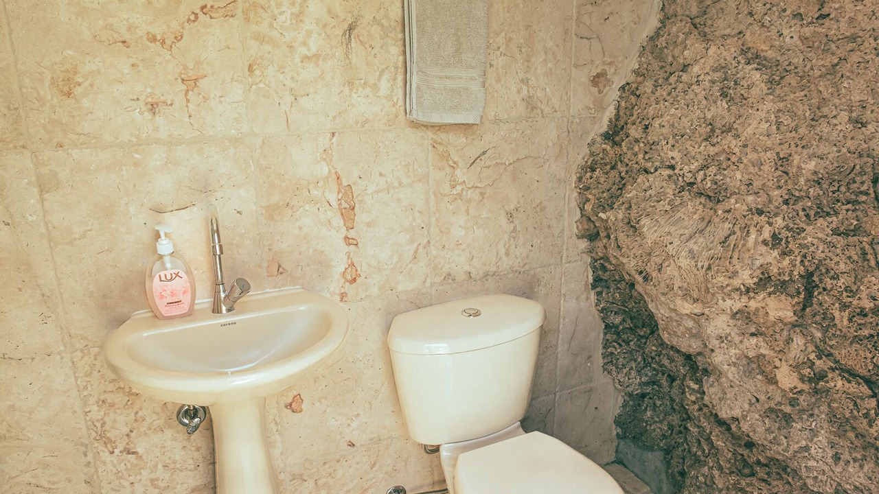 Photo of Bathroom in Oranjestad