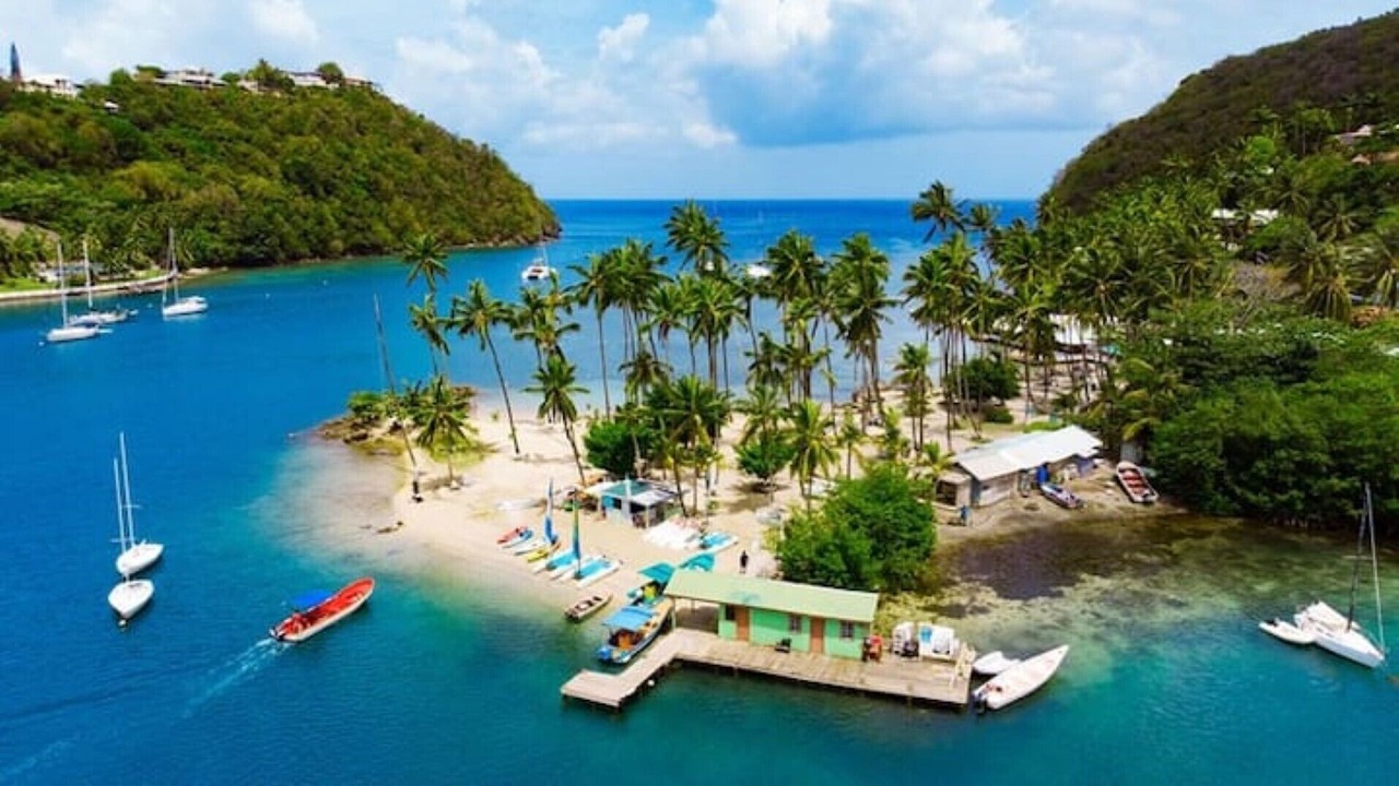 Photo of Others in Marigot Bay