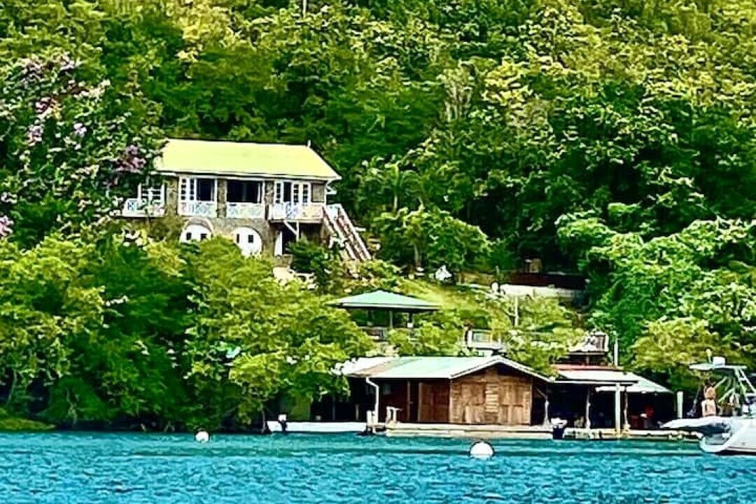 Photo of Others in Marigot Bay
