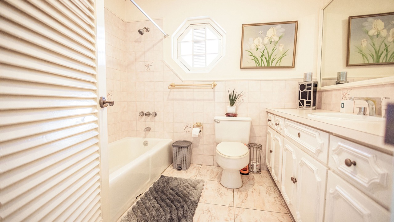 Photo of Bathroom in Ocho Rios