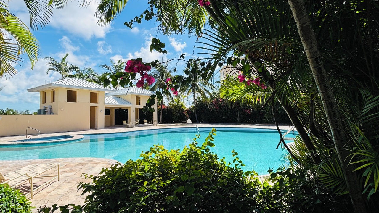 Photo of Outdoor in Bahamia West