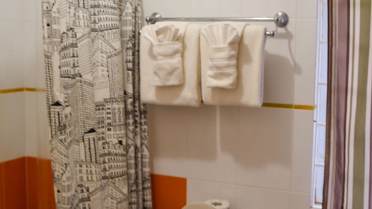 Photo of Bathroom in IronShore Estates
