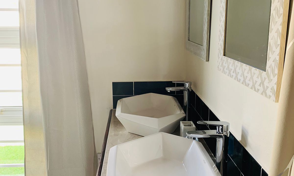Photo of Bathroom in St. George's