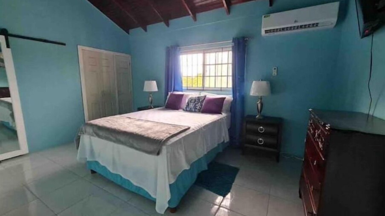 Photo of Bedroom in Runaway Bay