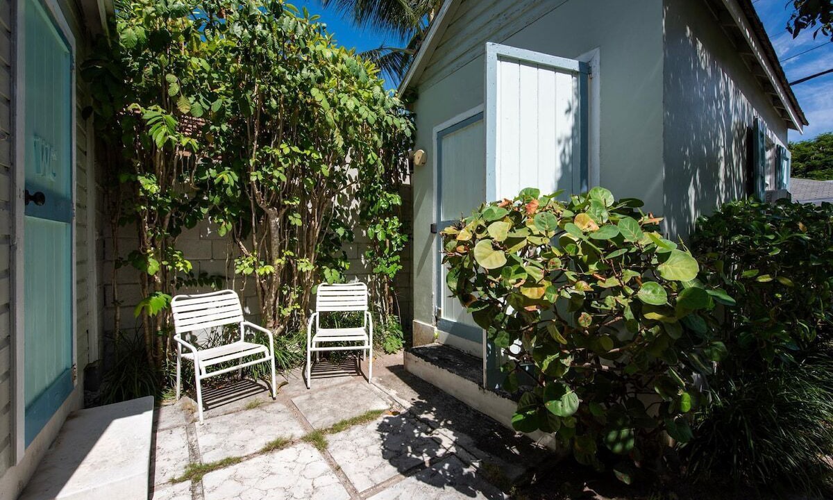 Photo of Patio Balcony in Dunmore Town