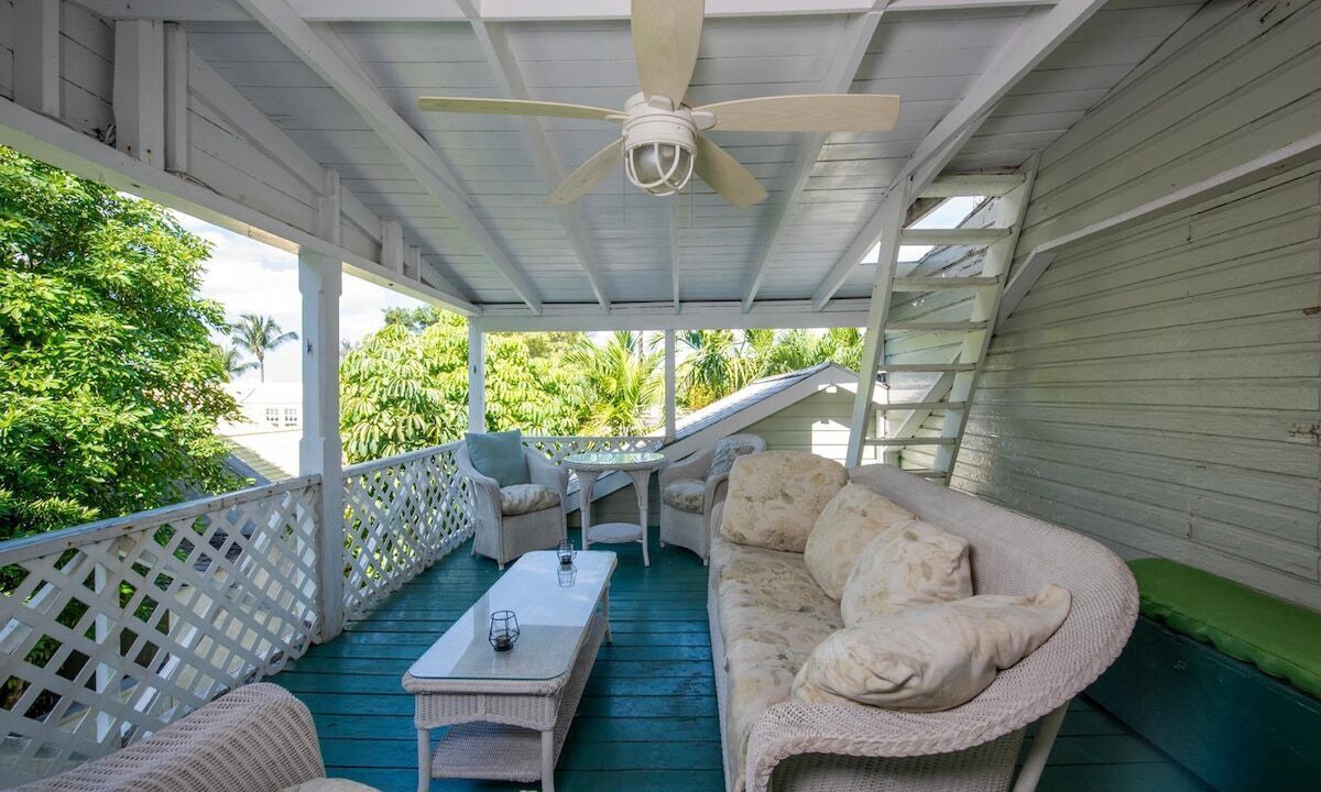 Photo of Livingroom in Dunmore Town