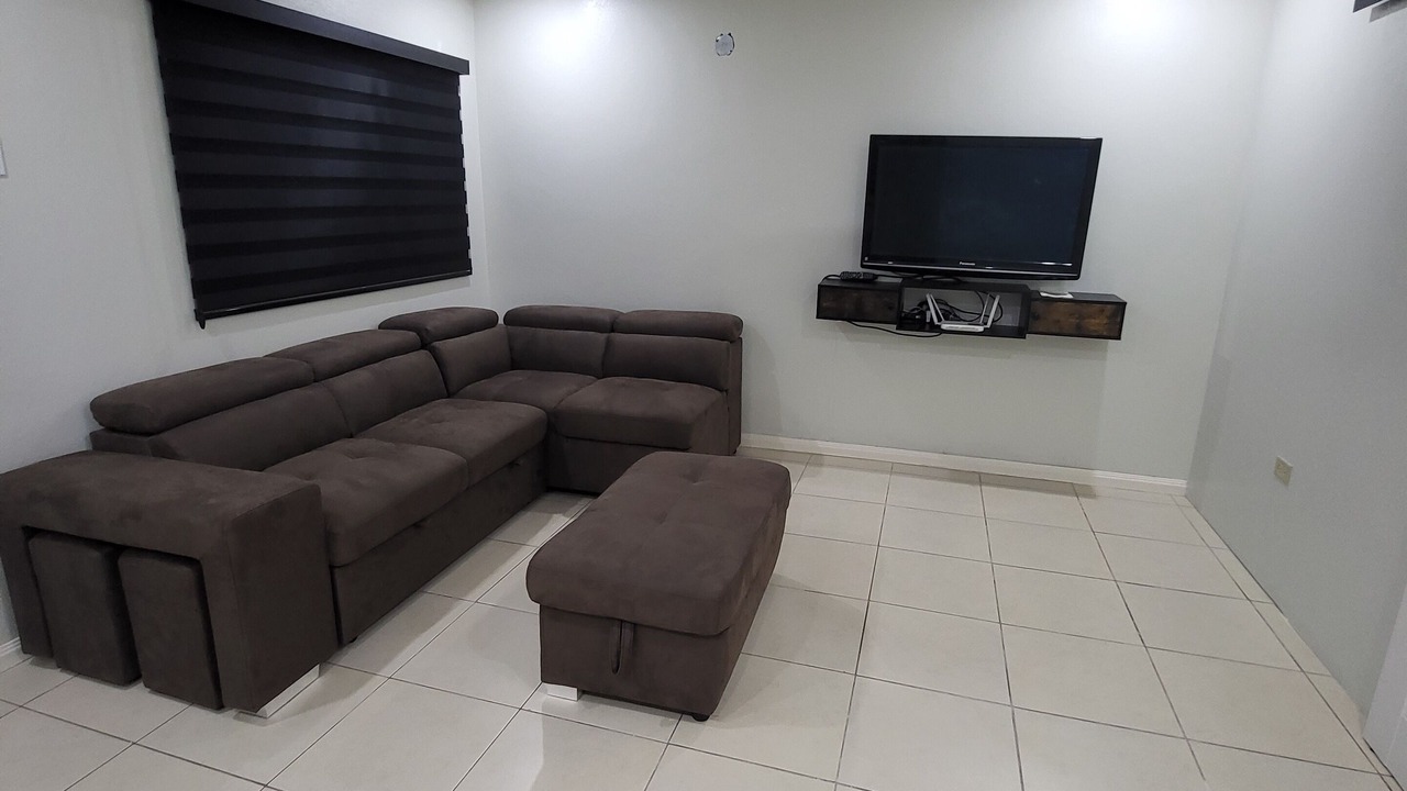 Photo of Livingroom in Eastwood Park