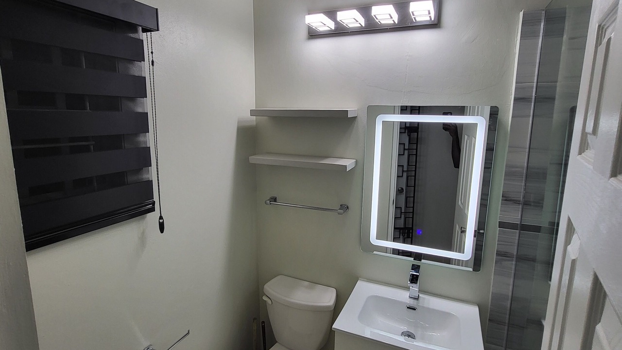 Photo of Bathroom in Eastwood Park