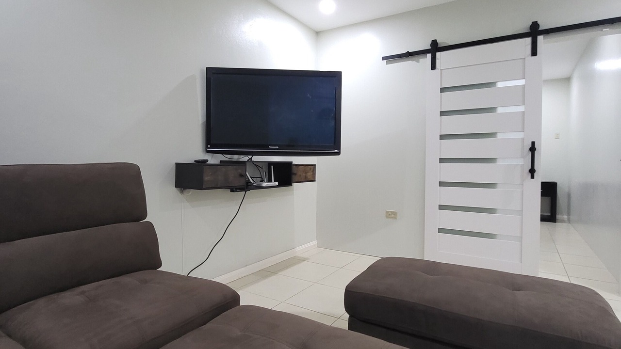 Photo of Livingroom in Eastwood Park