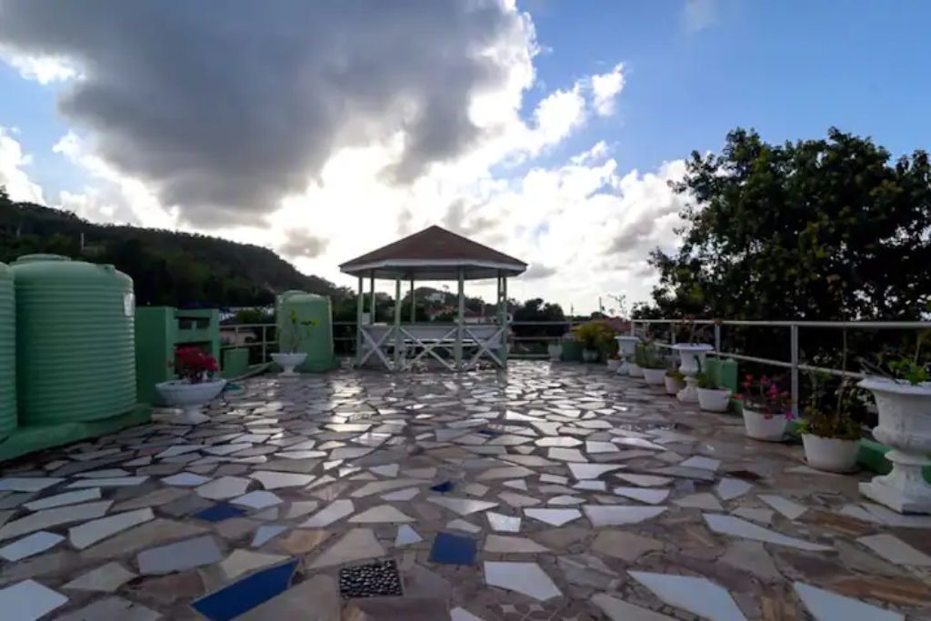 Photo of Patio Balcony in Salt Gut