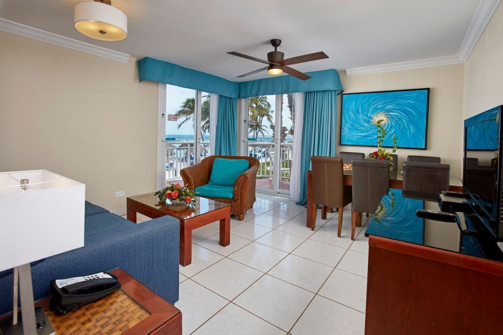 Photo of Livingroom in Palm Beach