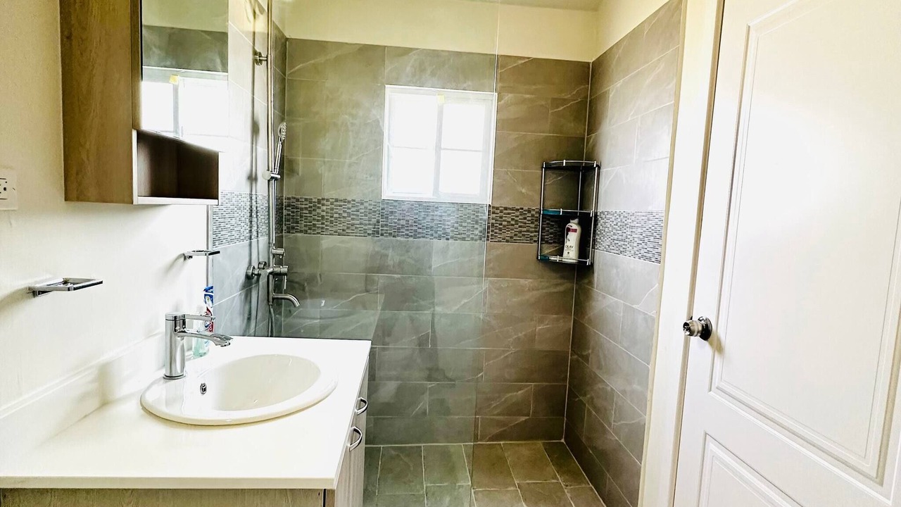 Photo of Bathroom in Discovery Bay