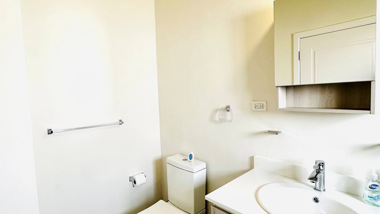 Photo of Bathroom in Discovery Bay