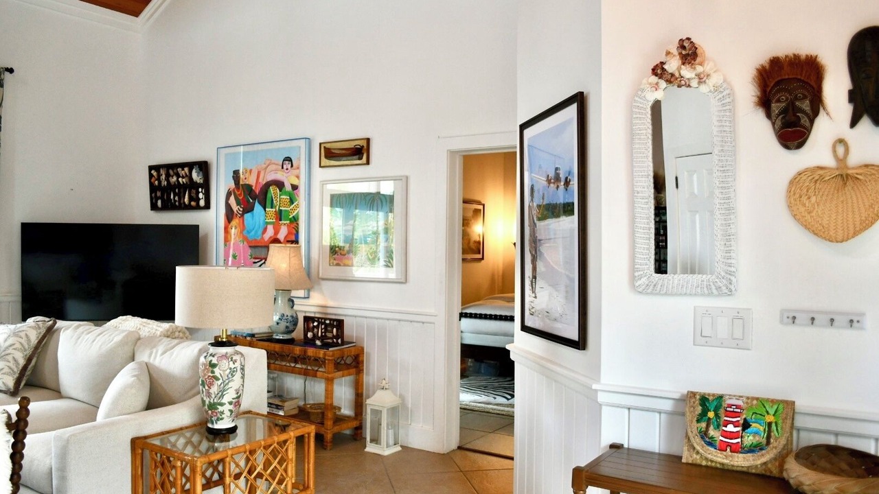 Photo of Livingroom in Hope Town