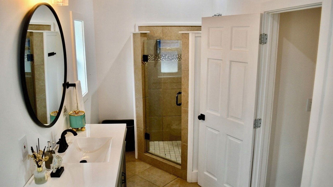 Photo of Bathroom in Hope Town