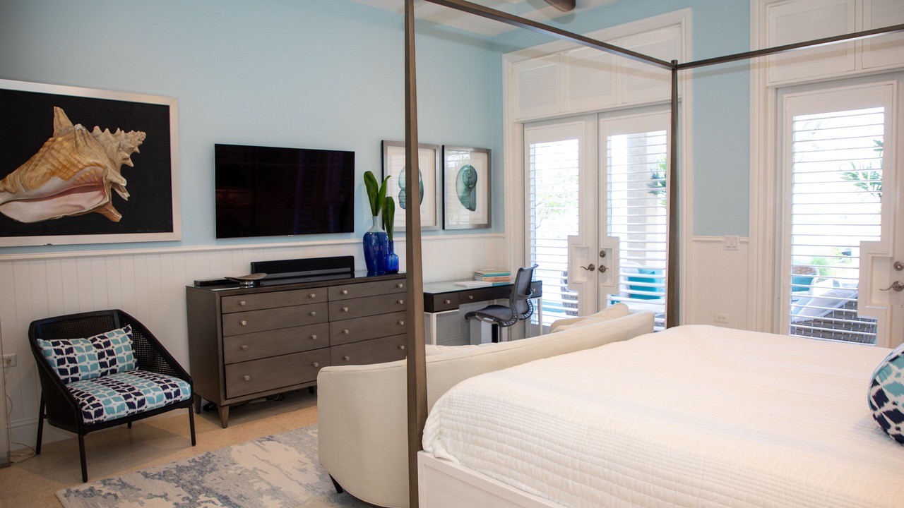Photo of Bedroom in Dunmore Town