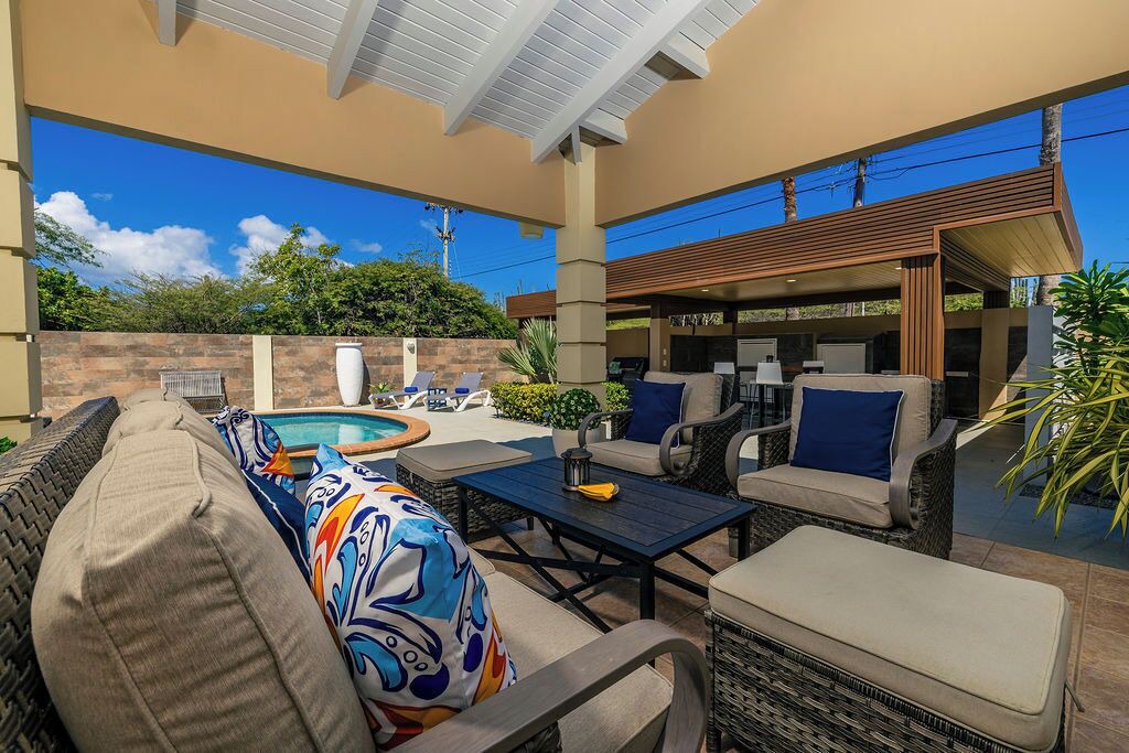 Photo of Outdoor in Moko