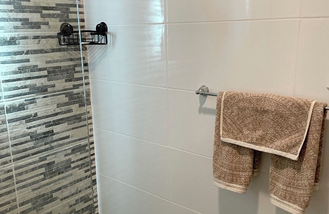 Photo of Bathroom in Llanos de Gurabo I