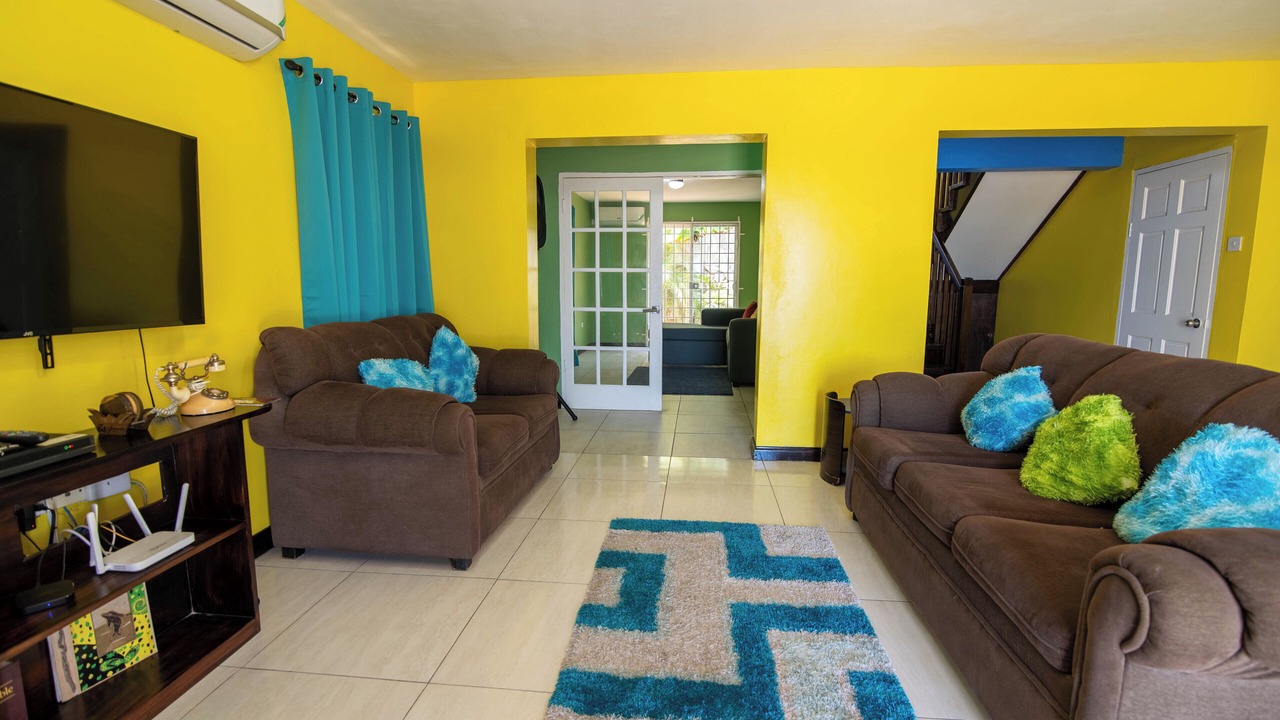Photo of Livingroom in Portmore