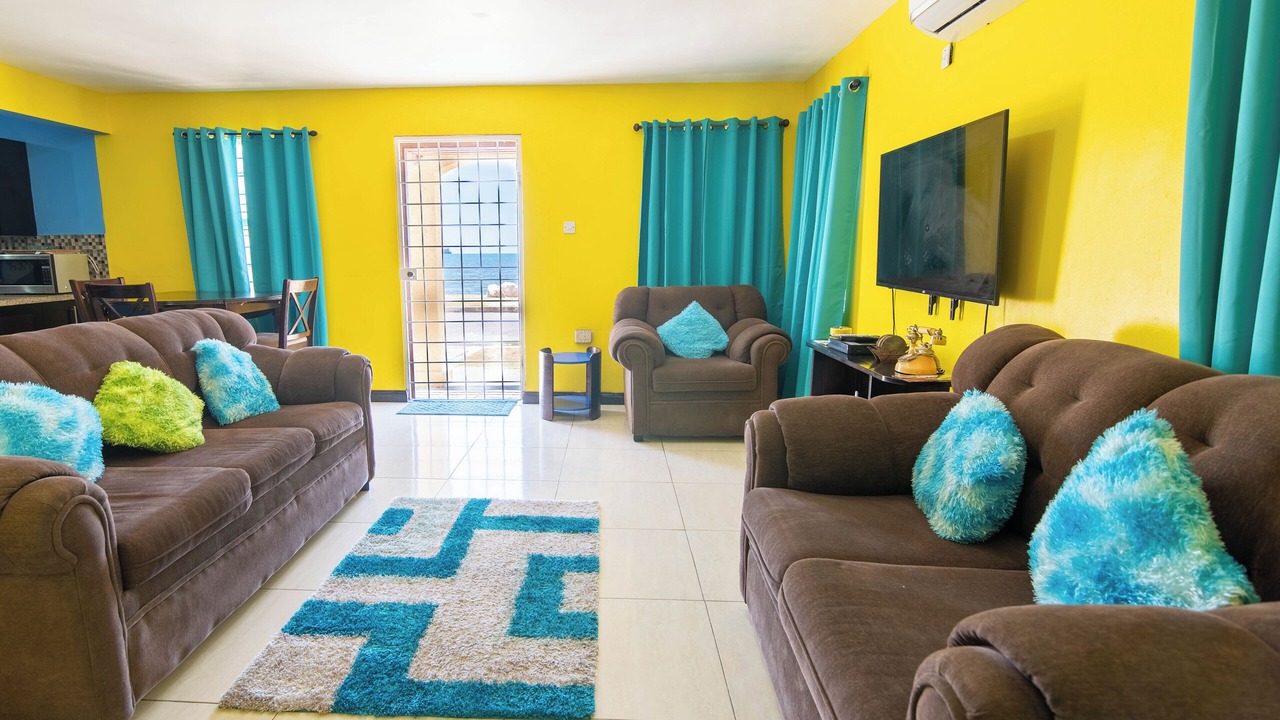 Photo of Livingroom in Portmore