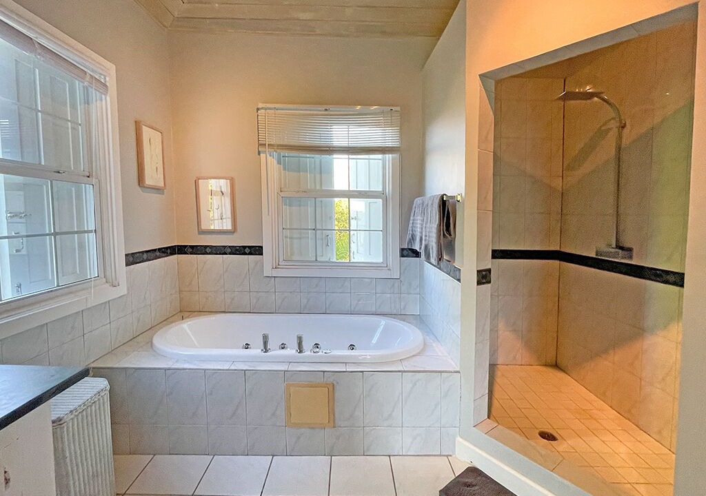 Photo of Bathroom in Marigot Bay