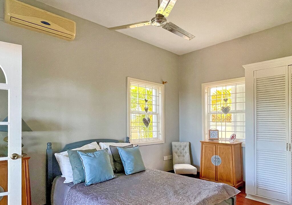 Photo of Bedroom in Marigot Bay