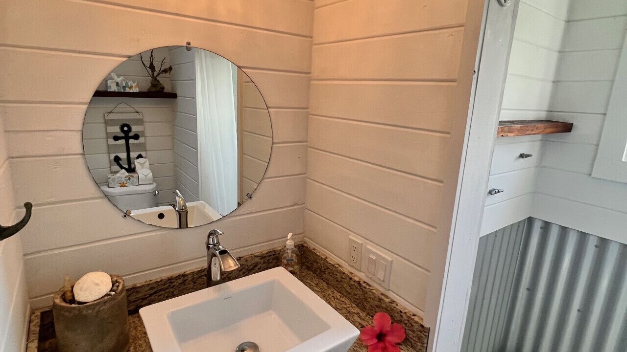 Photo of Bathroom in Caribbean Way
