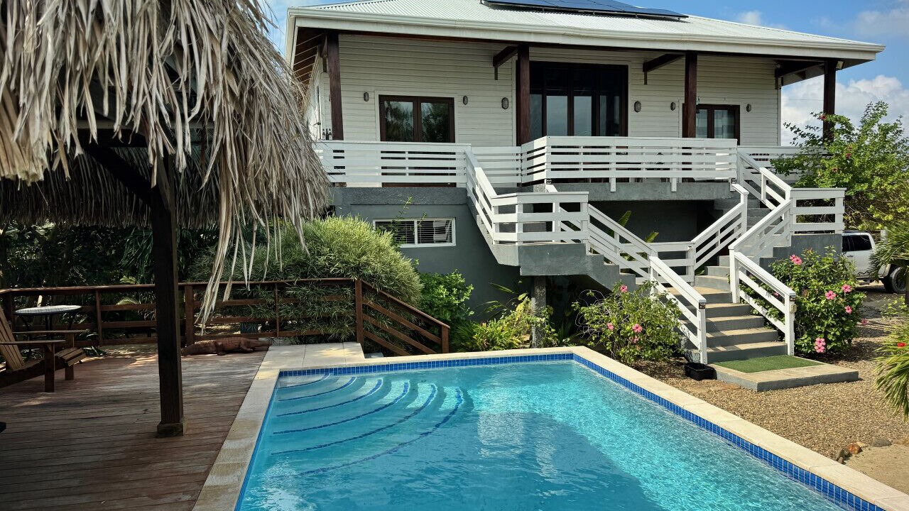 Photo of Outdoor in Caribbean Way