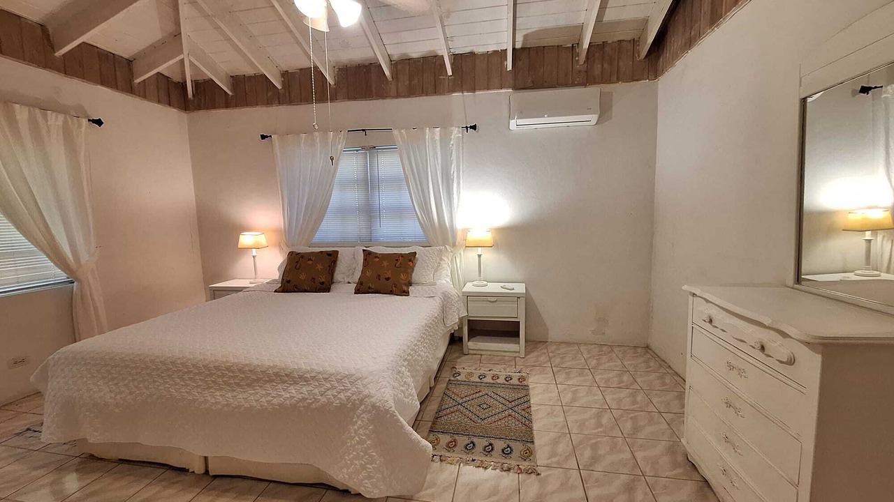 Photo of Bedroom in Dunmore Town