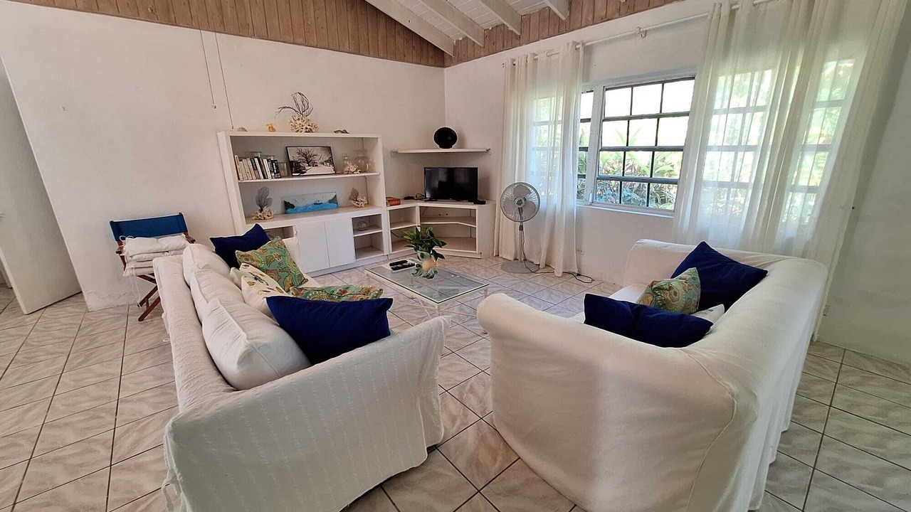 Photo of Livingroom in Dunmore Town