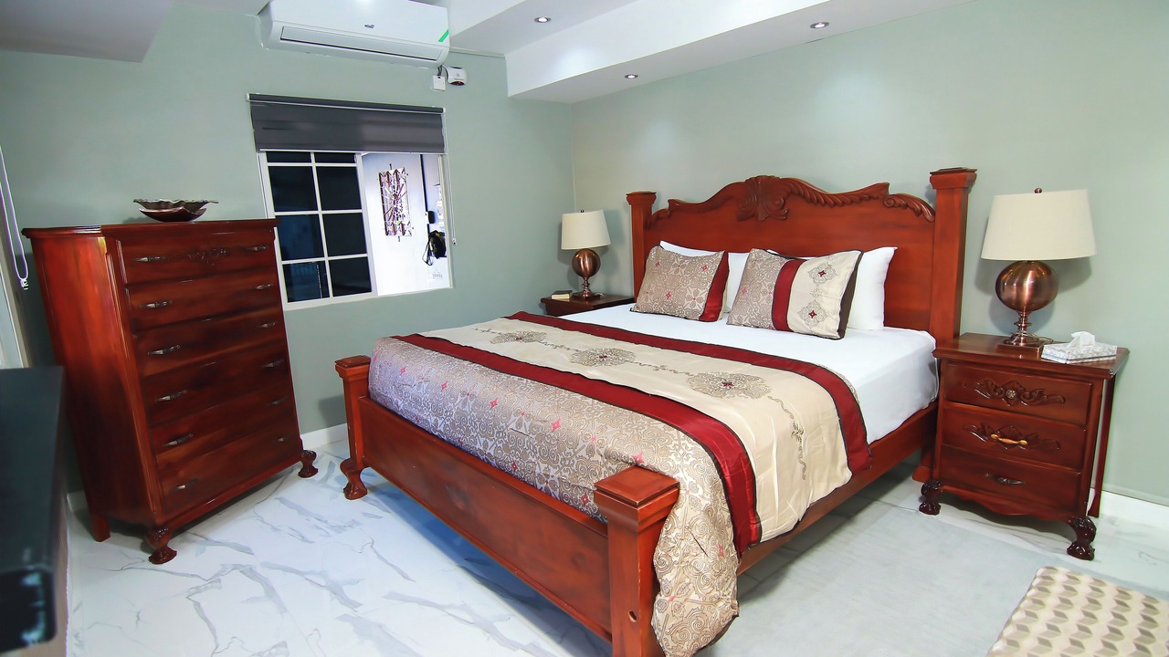 Photo of Bedroom in Old Harbour