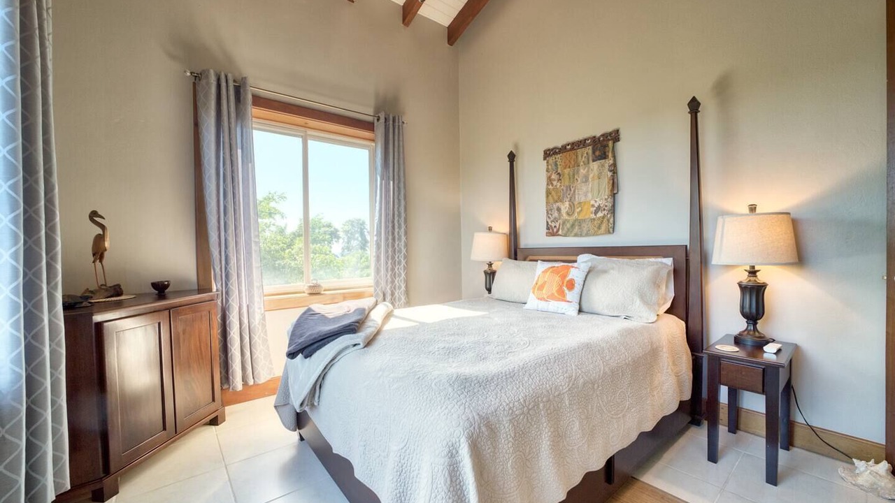 Photo of Bedroom in Cocoplum