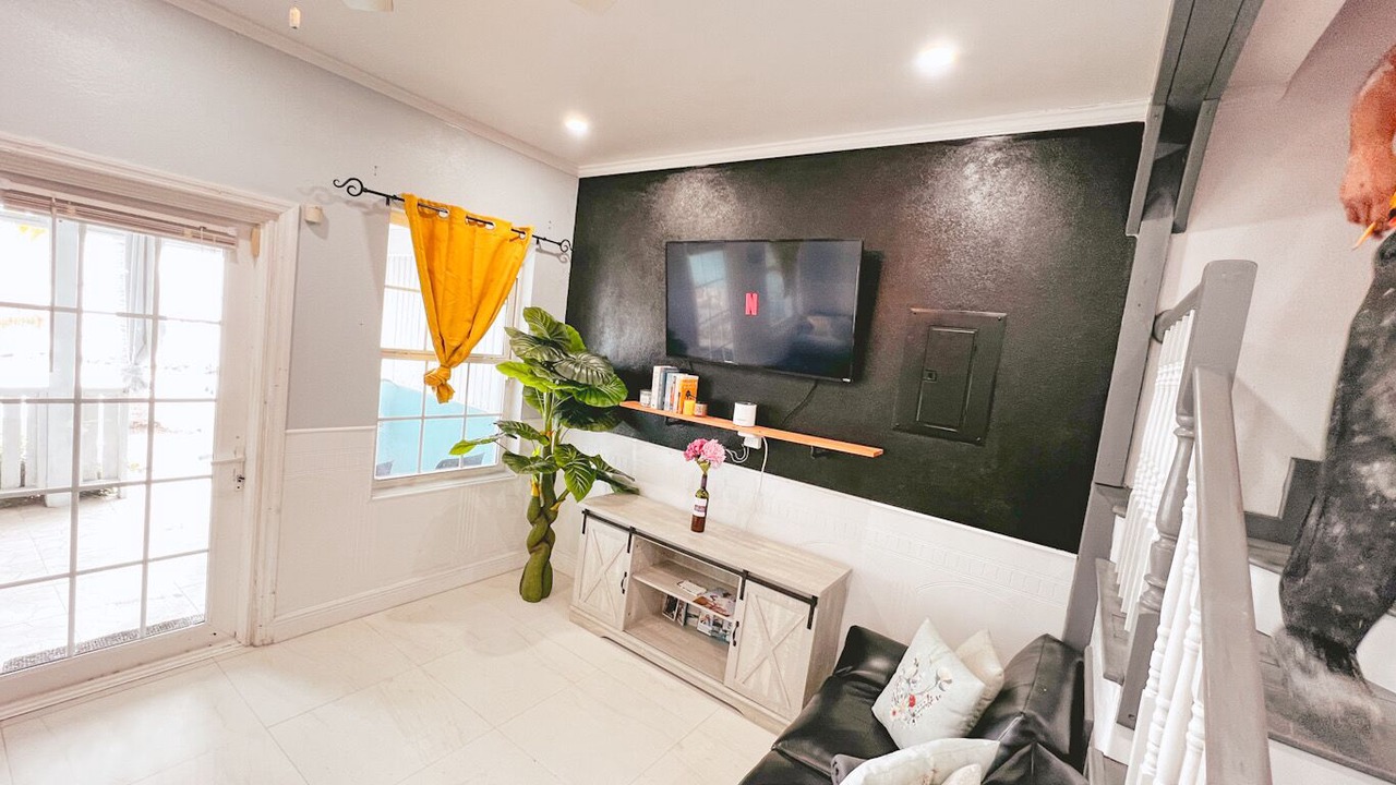 Photo of Livingroom in Nassau