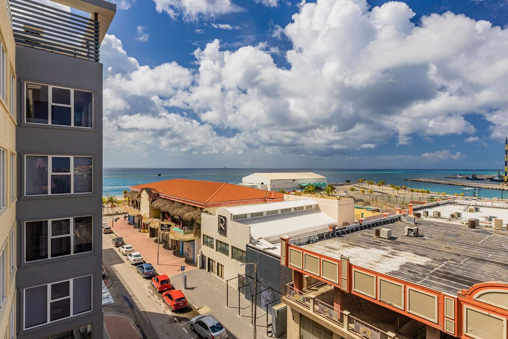 Photo of Others in Oranjestad-West