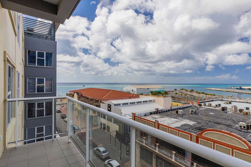 Photo of Others in Oranjestad-West