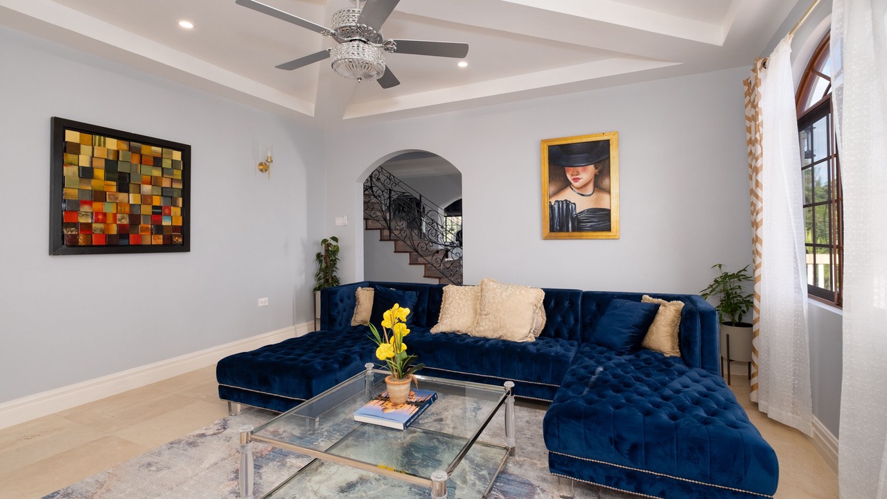 Photo of Livingroom in Discovery Bay