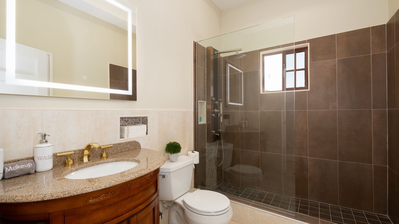 Photo of Bathroom in Discovery Bay