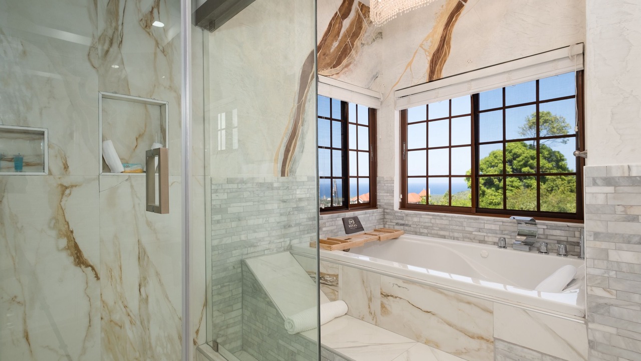 Photo of Bathroom in Discovery Bay