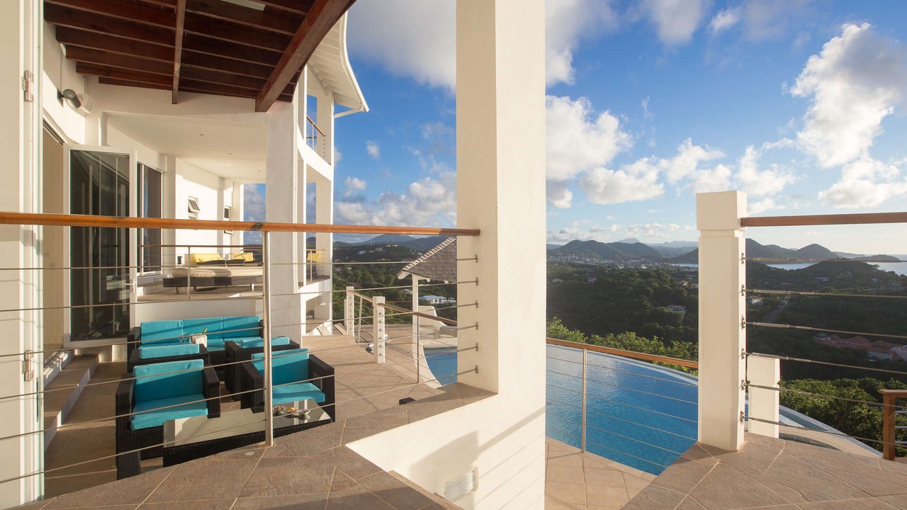 Photo of Patio Balcony in Saline Point