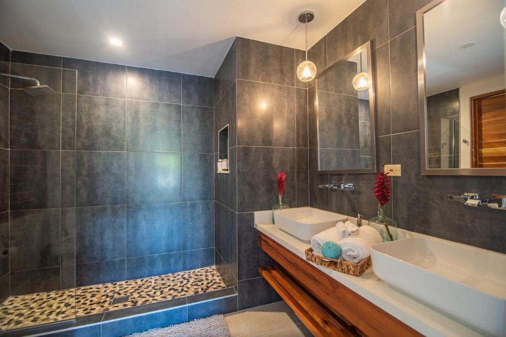 Photo of Bathroom in Silver Sands