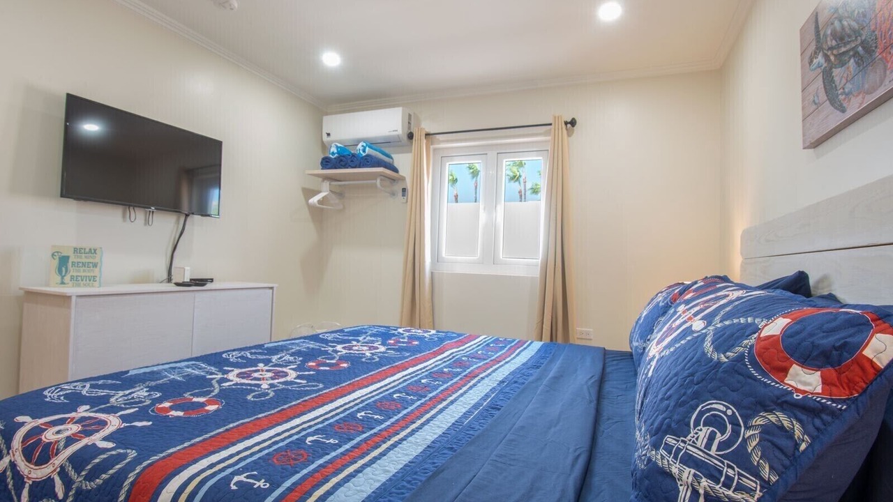 Photo of Bedroom in Opal
