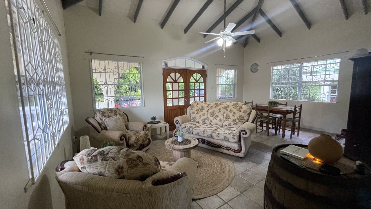 Photo of Livingroom in Soufriere Quarter