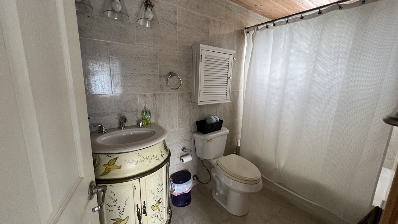 Photo of Bathroom in Cherokee