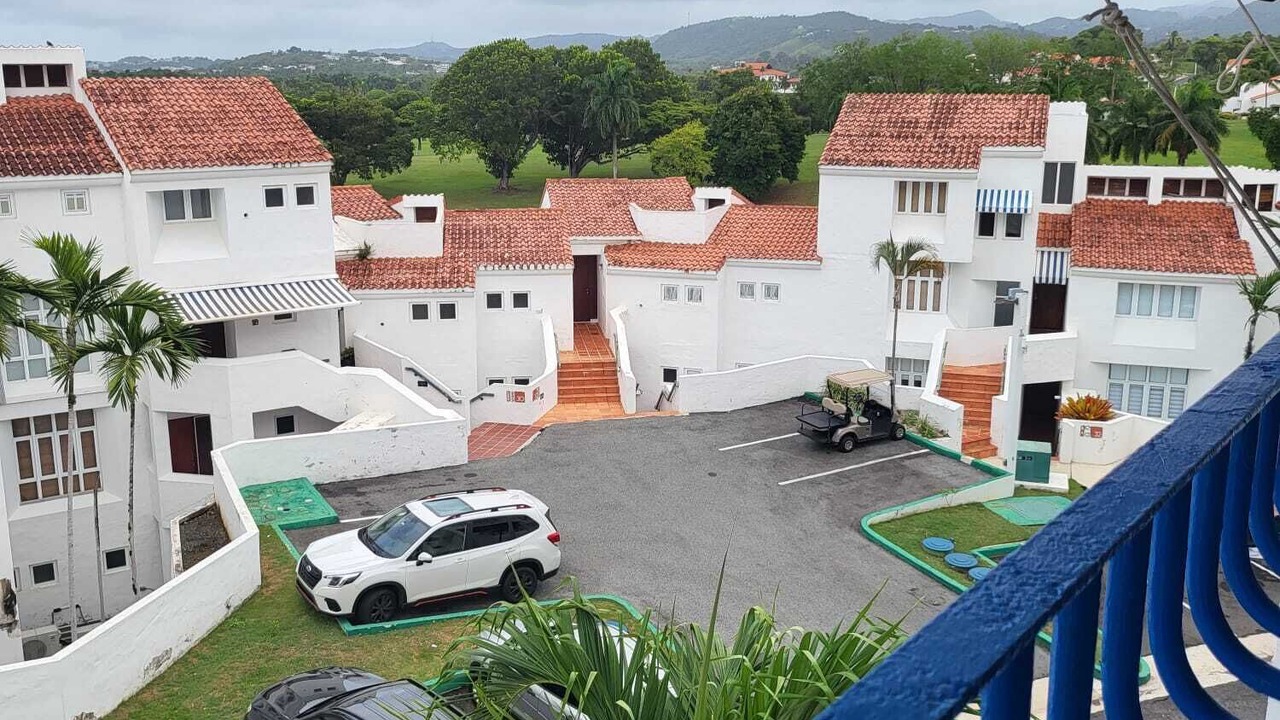 Photo of Outdoor in Mameyes II