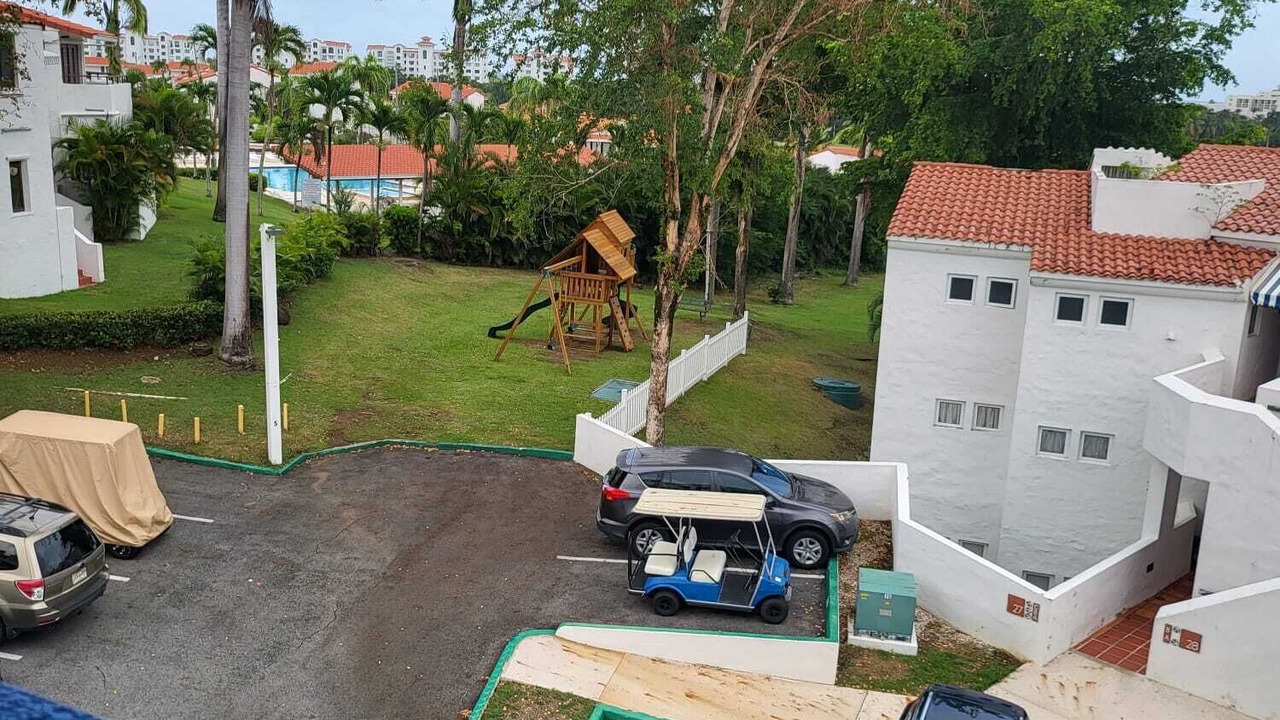 Photo of Outdoor in Mameyes II