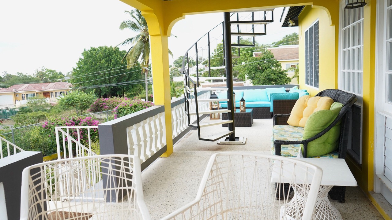 Photo of Patio Balcony in Silver Sands