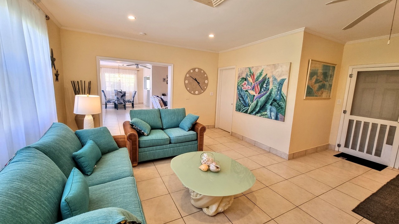 Photo of Livingroom in Nassau