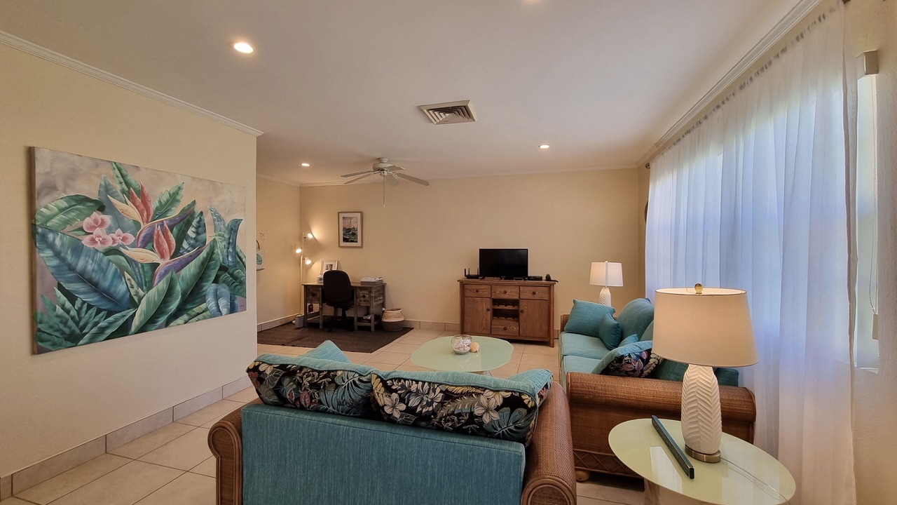Photo of Livingroom in Nassau